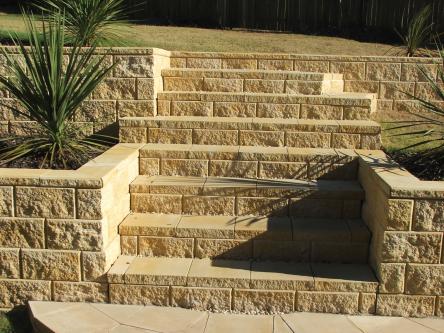 Austral Masonry Heron Left Corner 360x160x198mm