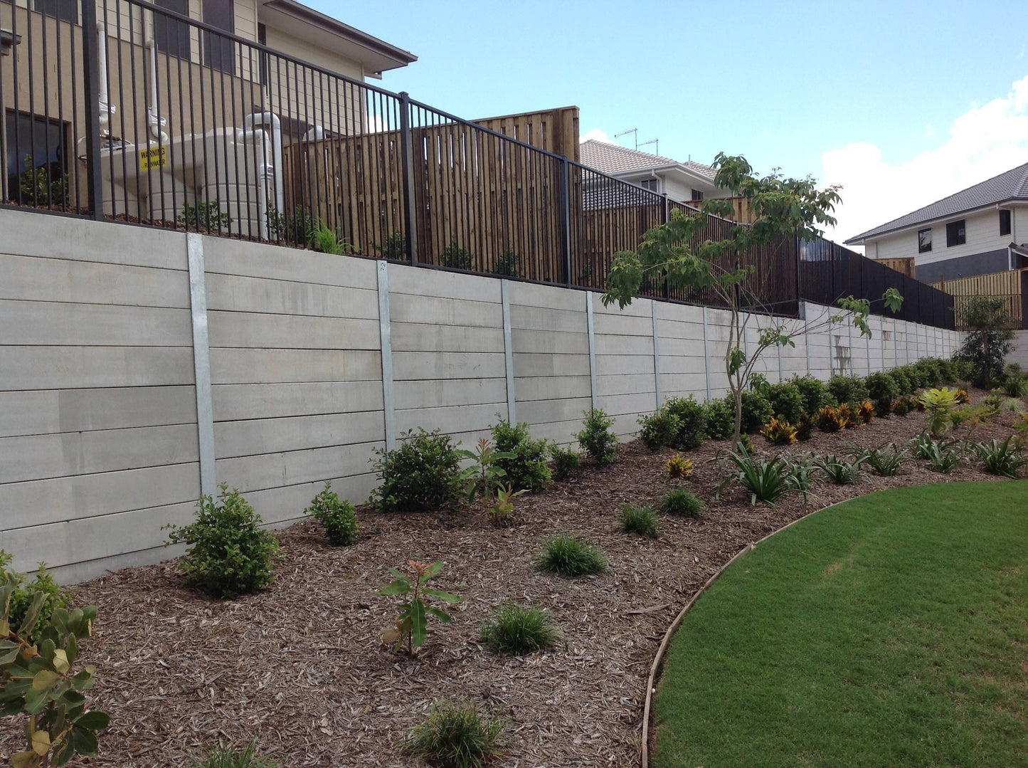Austral Masonry Smooth Grey 2000x200x75mm Sleeper Retaining Wall