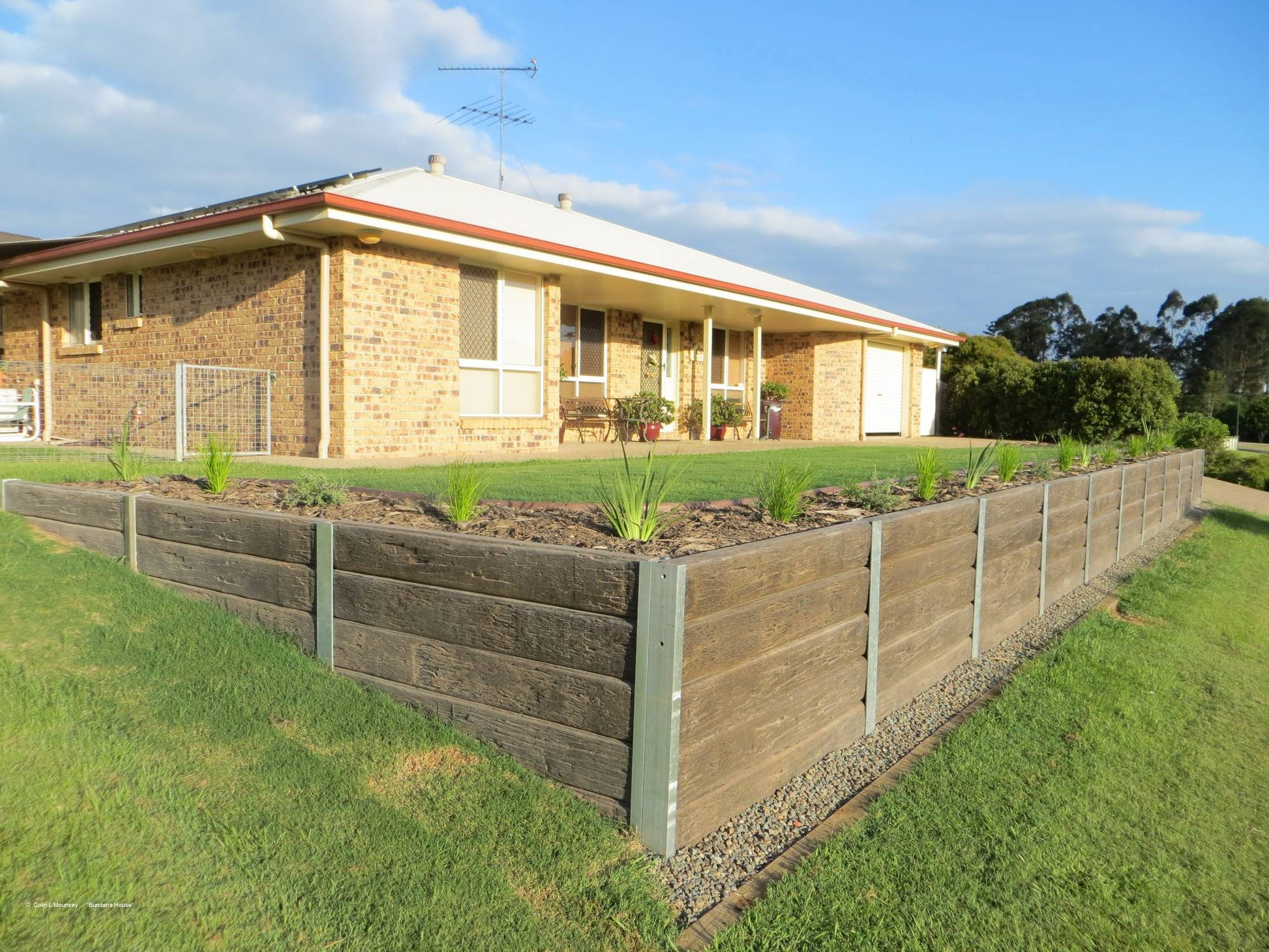 Aussie Concrete Ironbark 2000x200x75mm Sleeper Retaining Wall 