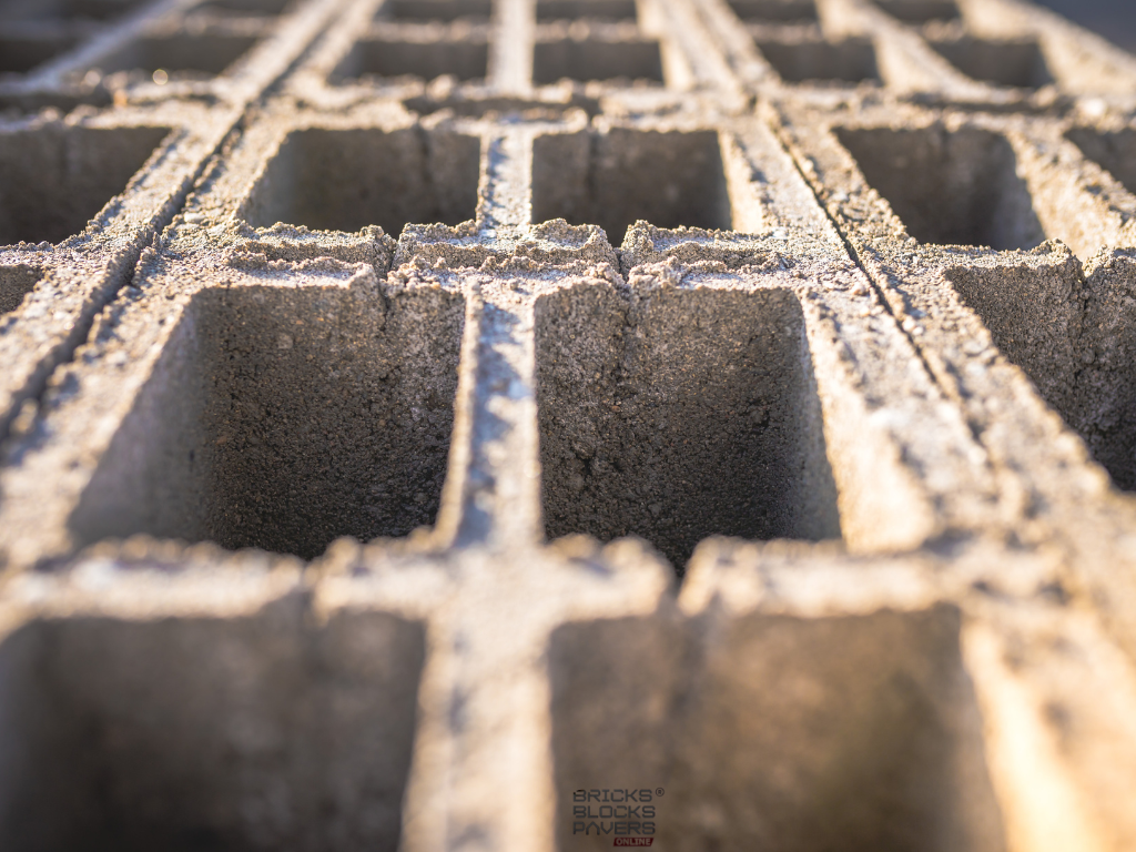 Besser Blocks vs. Bricks: When to Use Each Material