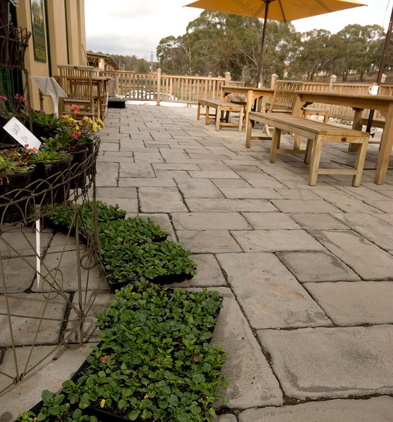 Stoneworks Bradstone Old Town Random Pavers (Sold in 12M2 packs only)